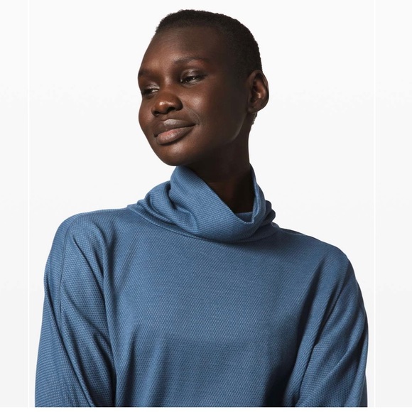 Lululemon LAB Moraine turtleneck - Picture 3 of 5